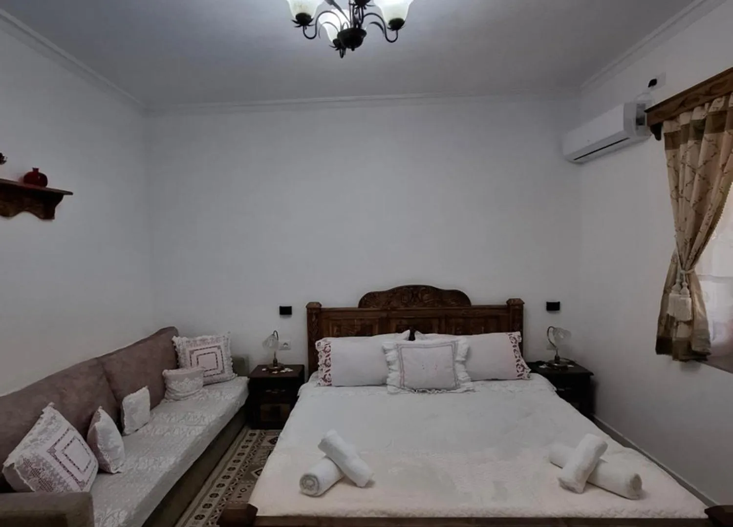 Guest House Luna Gjirokaster 0*,