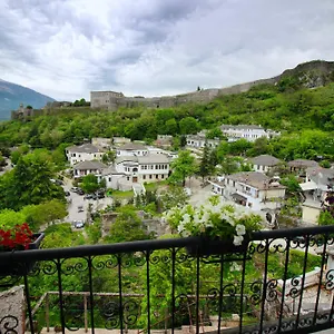 Guest house Emblematic House 1, Gjirokaster